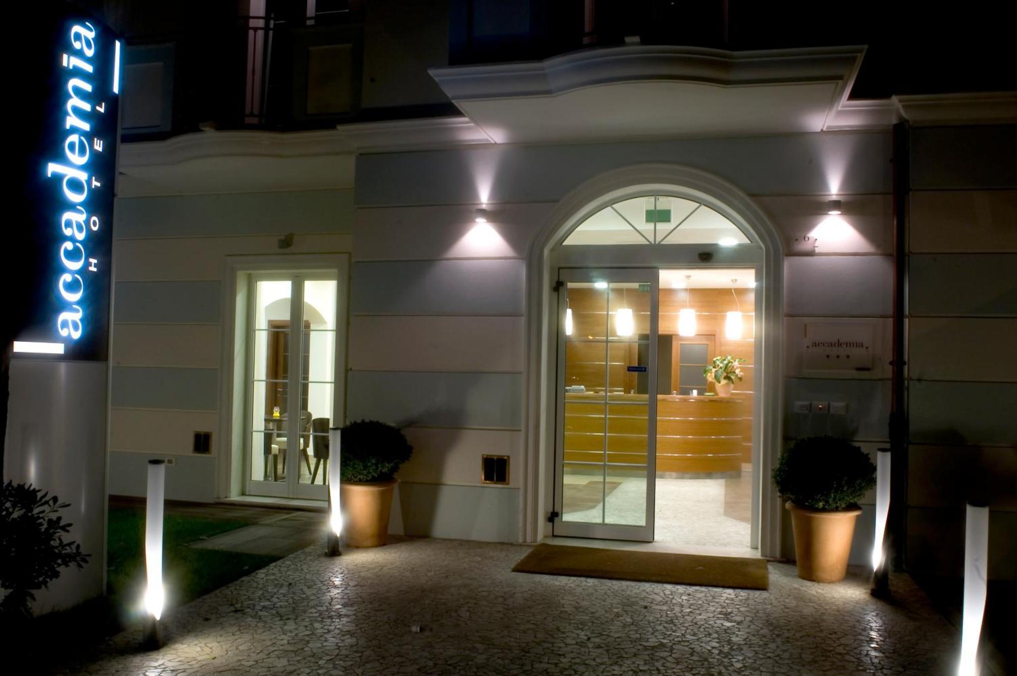 Accademia Hotel Rimini Exterior foto